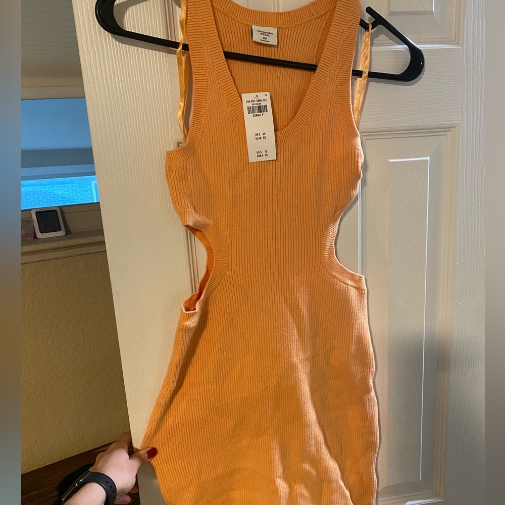 New orange cutout midi sweater dress size xs